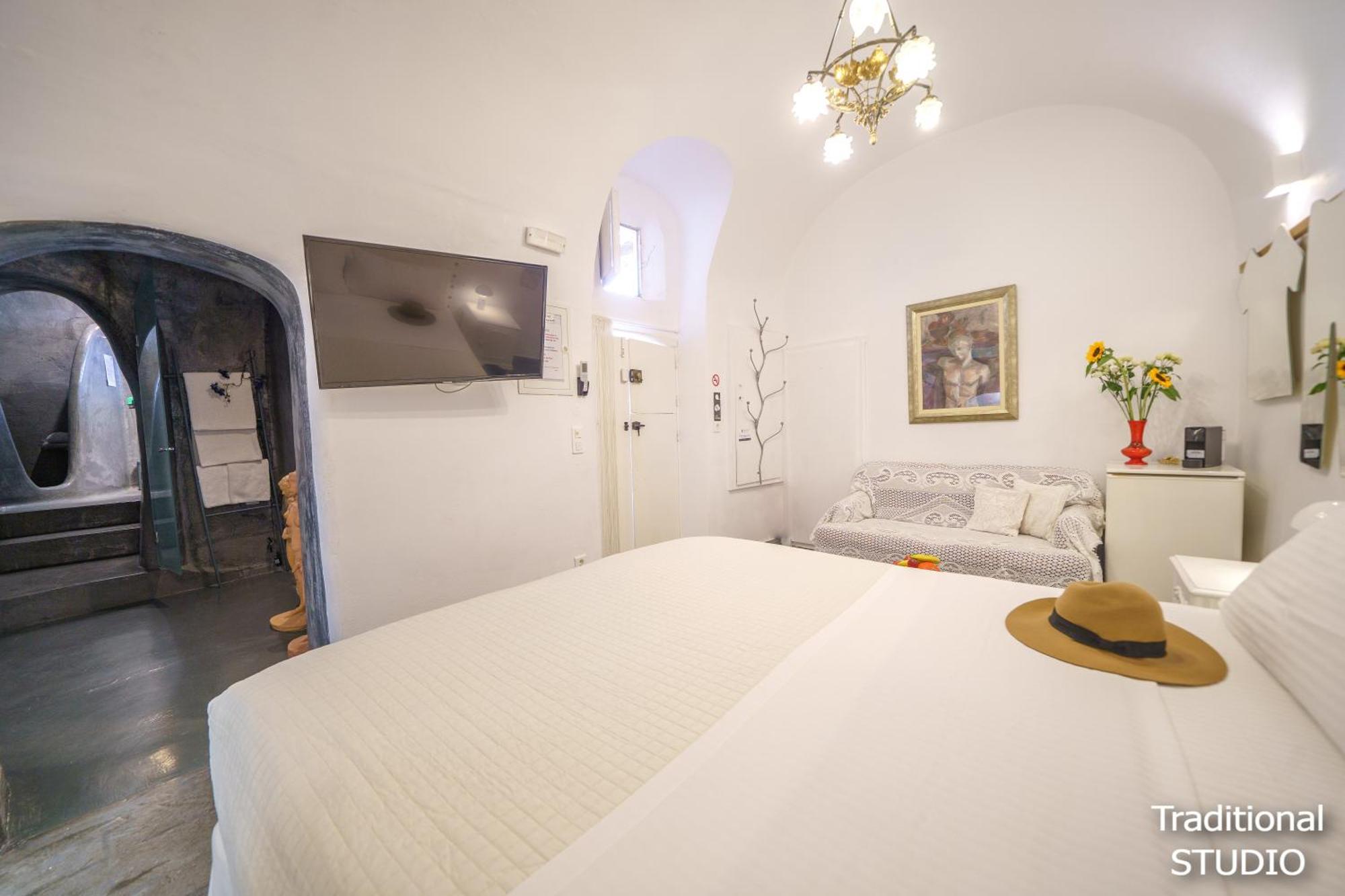 Santorini Paradise Cave Houses Oia  Exterior photo